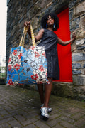 Tote in the City