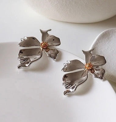 Hestia Vivid Flower Ear Studs